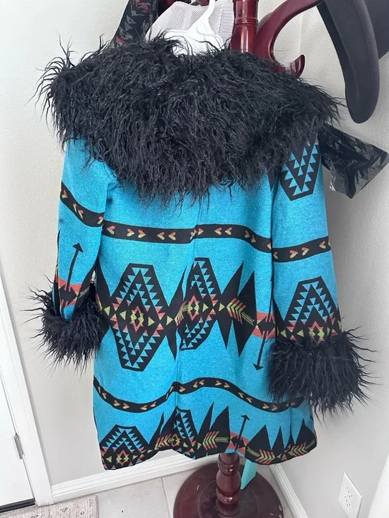 Silverado Teal Aztec Wool Jacket with Black Faux Fur Trim - Picture 2 of 4